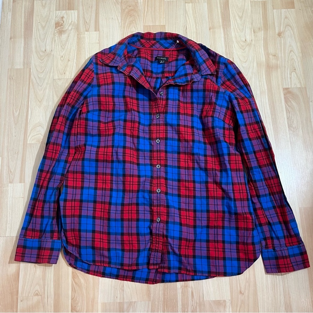 Talbots Flannel Shirt Women's Size Medium Red Blue Plaid‎ Long Sleeve Button Up